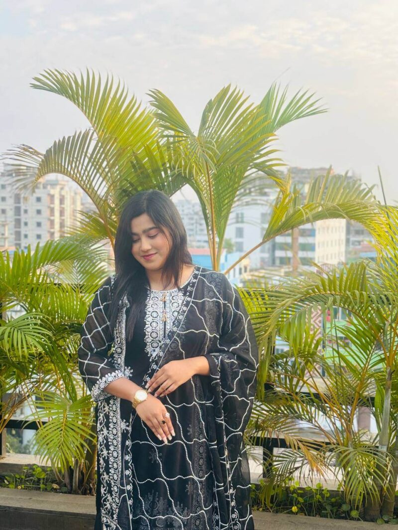 জর্জেট এমব্রয়ডারি ফোর পিস - Image 2